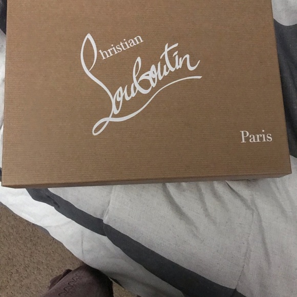 Christian Louboutin red bottom - Picture 4 of 5